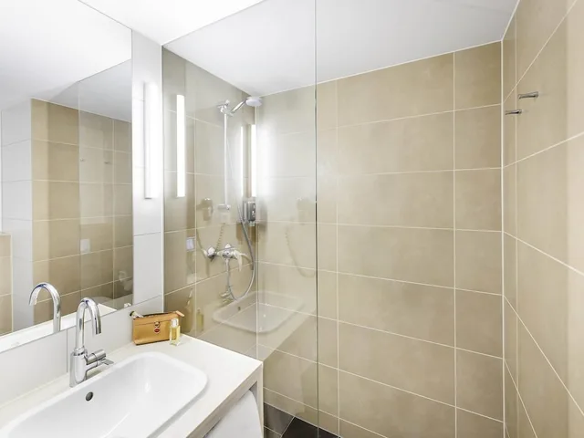 غرفة كومفورت بسرير مزدوج، IBIS STYLES KONSTANZ 5/7
