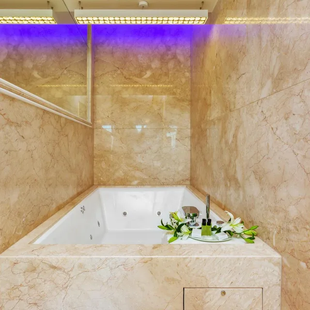 جناح بإطلالة على البحر، Porto Marine Hotel 8/10