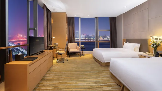غرفة بريميوم بسريرين منفصلين، Holiday Inn Nanchang Riverside 6/6