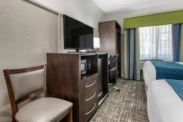 غرفة قياسية بسريرين كوين، The Freeport Hotel Ascend Hotel Collection 6/7