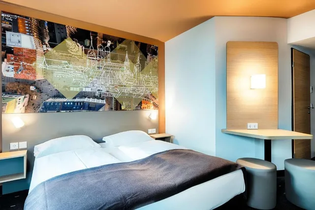 Room, Double Bed, B&B HOTEL Munchen-Hbf 3/4