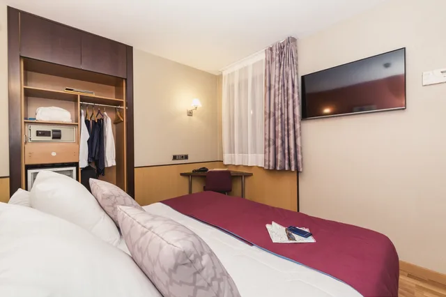 غرفة أساسية بسرير كينج في الطابق الأرضي، Hotel Ronda Lesseps 1/10