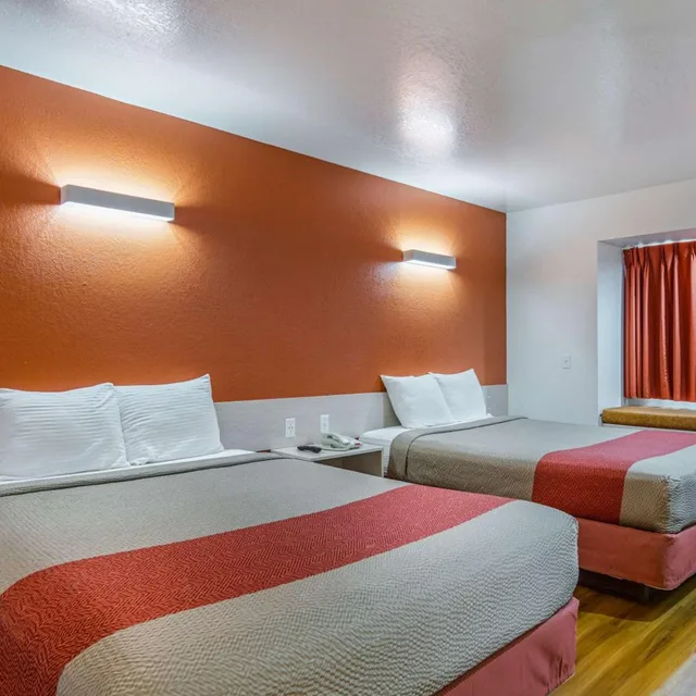 Room, 2 Queen Beds, Accessible, Motel6 McAlester, OK 1/3