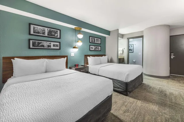 Room, Double Bed, Sleep Inn Miami Airport 8/10