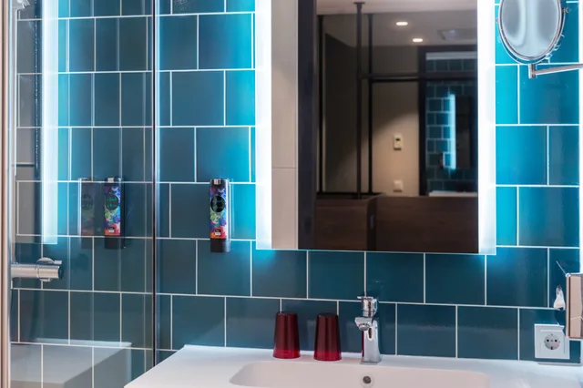غرفة بريميوم بسرير كوين، Holiday Inn - the niu, Fender Amsterdam by IHG 5/5