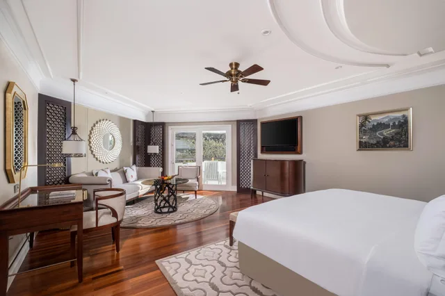 غرفة بريميوم بسرير مزدوج، Intercontinental Bali Resort 1/2