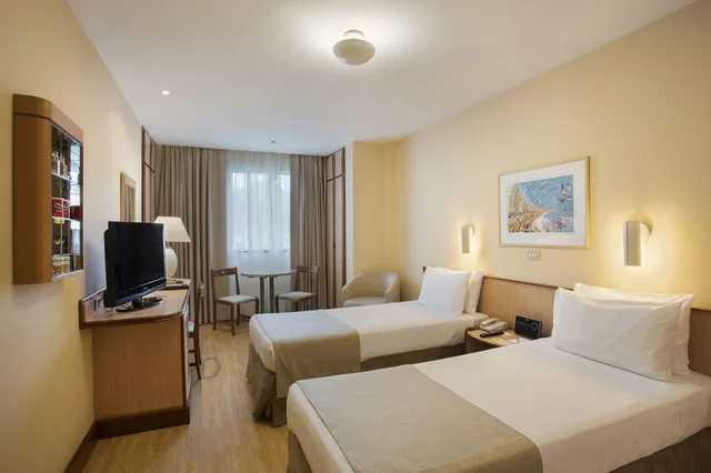 غرفة تنفيذية بسريرين منفصلين، Windsor Plaza Copacabana 1/2