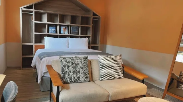 City, Double Bed، Chill Roof 3/9