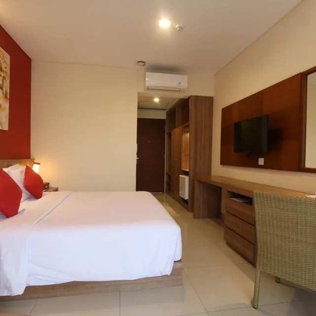 غرفة بريميير ديلوكس بسرير مزدوج بإطلالة على المدينة، Grand La Walon Hotel 2/8