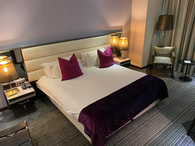 Executive, Suite, King Bed, Coastlands Umhlanga Hotel 2/7