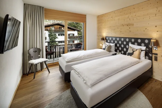 2 Bedrooms, Apartment, King Bed, 2 King Beds, City View, Sofa, Chalet Piz Buin 1/4