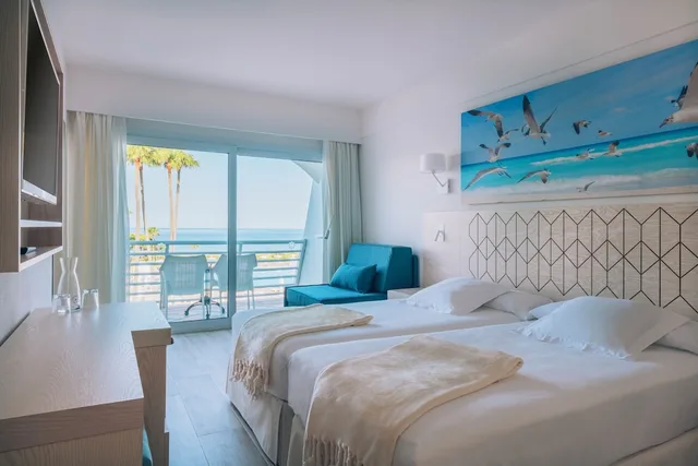 Room, Single, Double Bed, Sea View, Priority Location، Iberostar Waves Royal Andalus 2/5