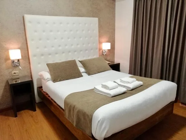 غرفة بسرير مزدوج، Alvear Hotel 3/6