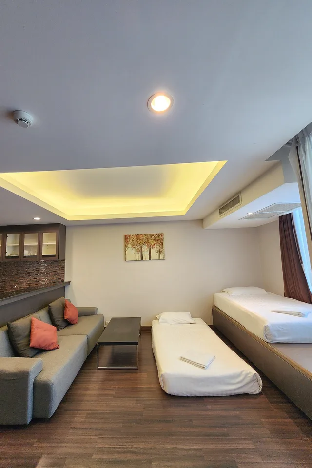 1 Bedroom Executive Suite, Tetris Hotel (SHA) by ZUZU 4/5