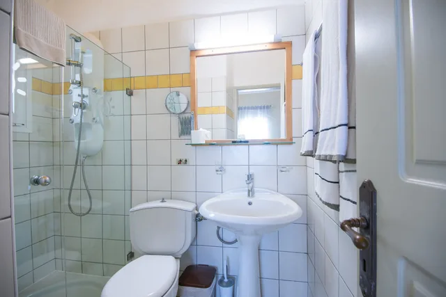 Junior Suite, Double Bed, Sea View, Hot Tub, Adrakos Apartments 4/5