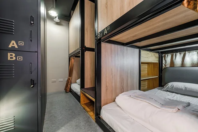 سكن مشترك مختلط بأربعة أسرّة بحمام مشترك، Getcha Hostel & Bistro 1/4