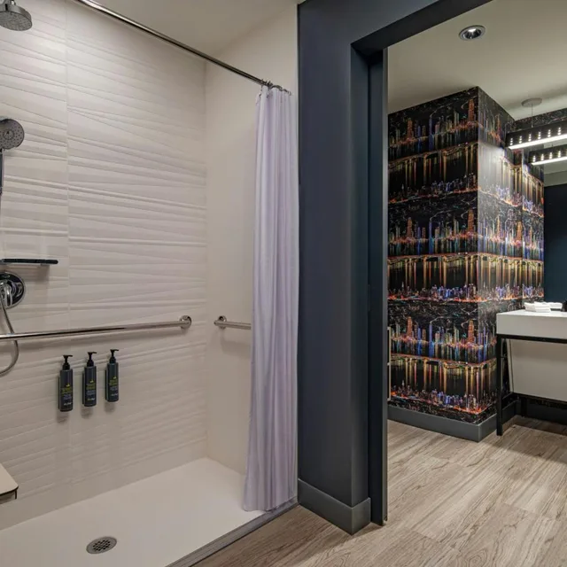 Aloft, Guest Room, King Bed, City View، Aloft Providence Downtown 5/5