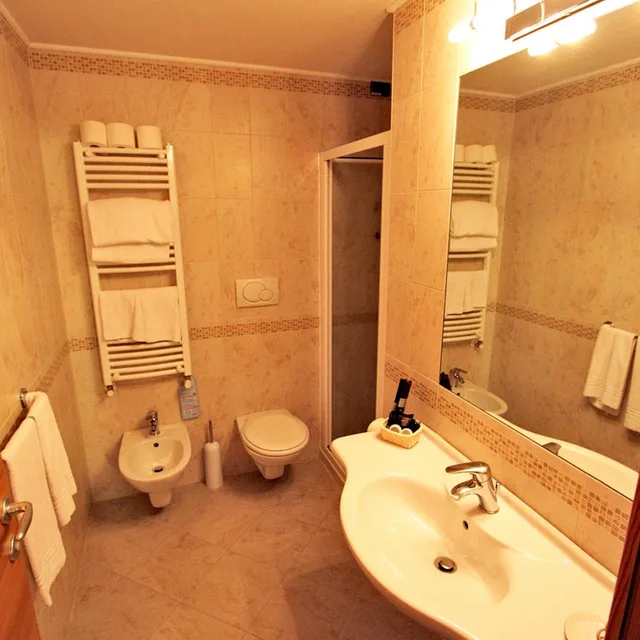 غرفة كومفورت ثلاثية، Bio Hotel Elite 7/7