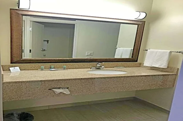 غرفة قياسية بسريرين كوين، Comfort Inn & Suites OFallon - St Louis Area 5/5