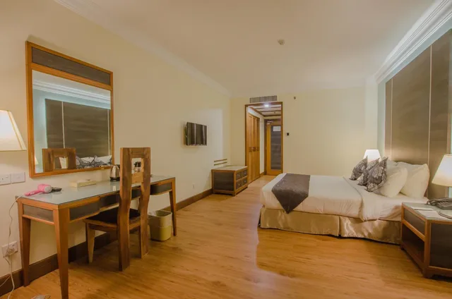 Tower, Deluxe, King Bed، KINGWOOD SIBU 1/3