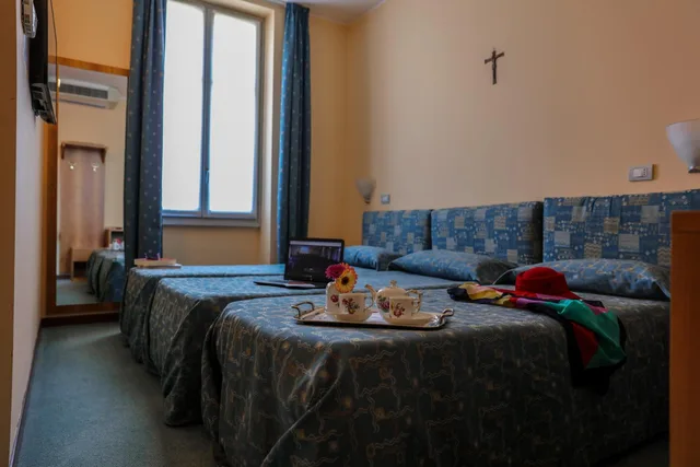 غرفة قياسية ثلاثية، Villa Cagnola 8/10
