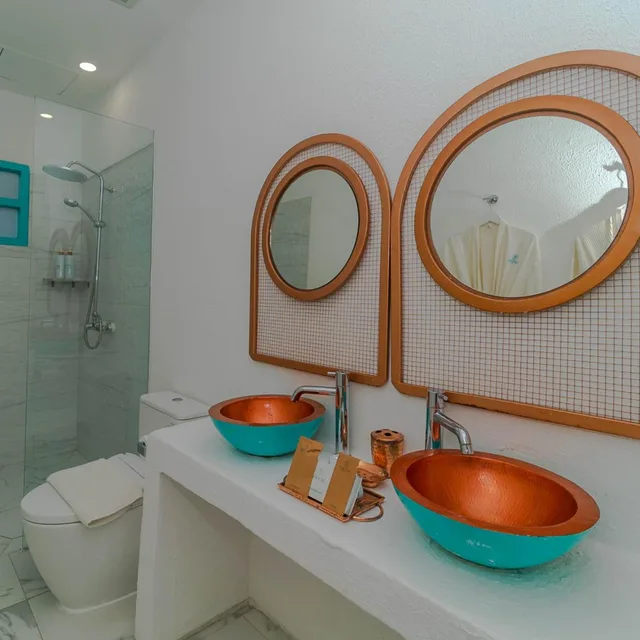 Suite, No View, No Window، Loccal Collection Labuan Bajo 5/6