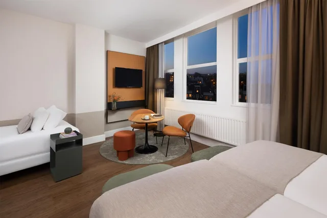 Standard, Triple, 1 Double and 1 Single Bed, City View, Nh City Centre Amsterdam 6/10
