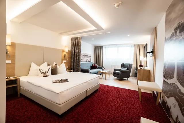 Junior Suite, King Bed, Hubertushof 1/6