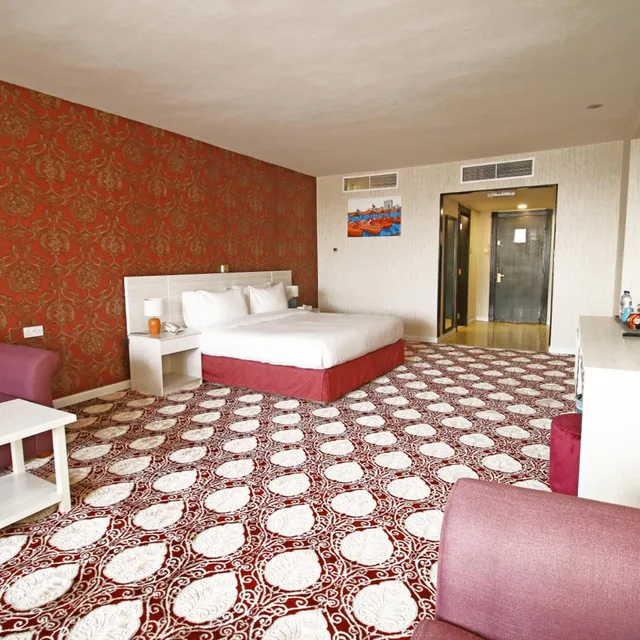 Grand Room King with Creek View، The George Hotel by Saffron 4/5