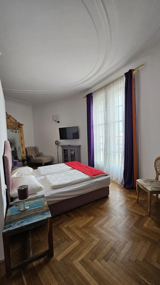 غرفة مفردة، Hotel Pension Museum 7/14