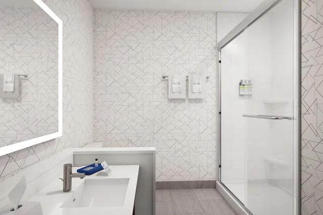 غرفة قياسية بسريرين كوين لذوي الإعاقة، Holiday Inn Express Gaffney 6/7