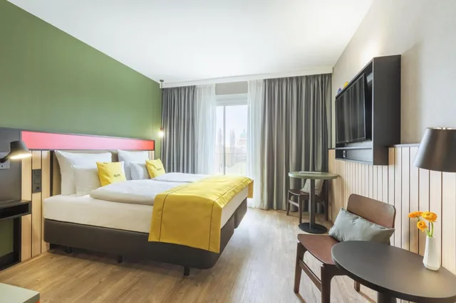 Premium, King Bed, Queen Bed, Kitchenette, Holiday Inn - the niu, Amity Potsdam by IHG 9/10