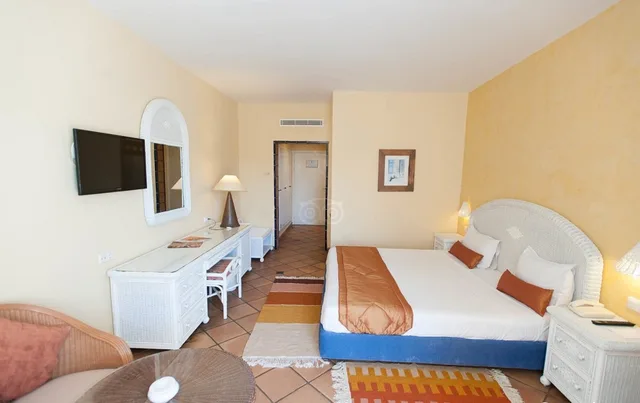 غرفة قياسية ثلاثية بثلاثة أسرّة، Odyssee Resort and Thalasso 3/7