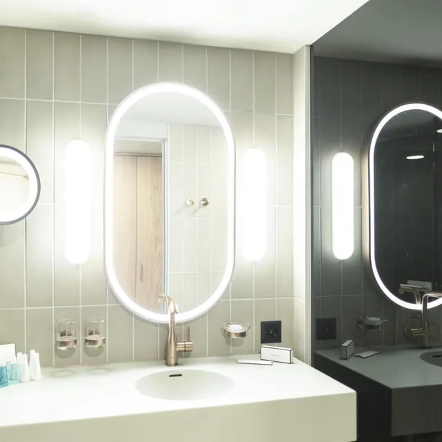 غرفة بريميير بسرير كينج بشرفة، Swissotel Kursaal Bern 7/8