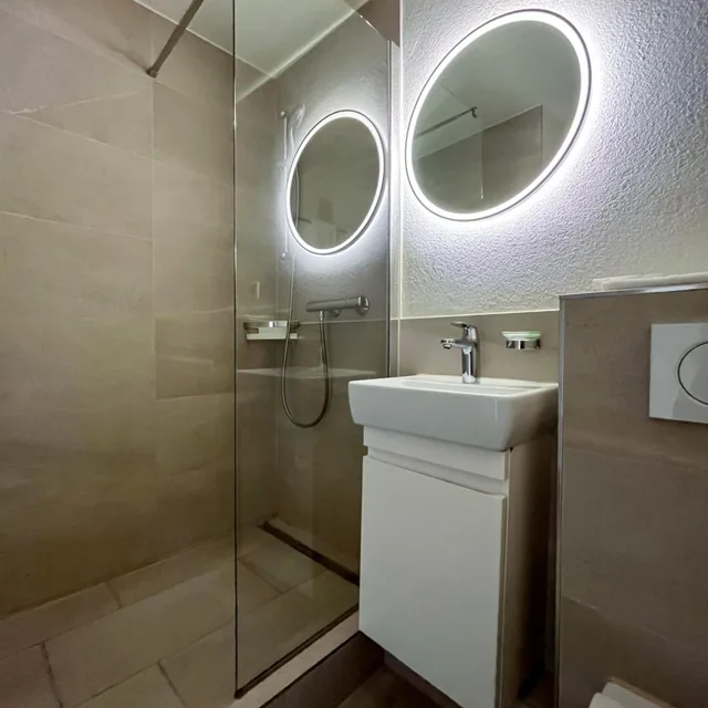 غرفة مفردة، Statthotel 5/9