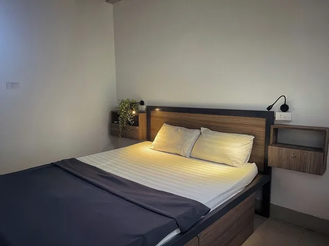غرفة ديلوكس بسرير كوين بغرفة نوم واحدة، Hanoi Quarter Life Hostel 1/3