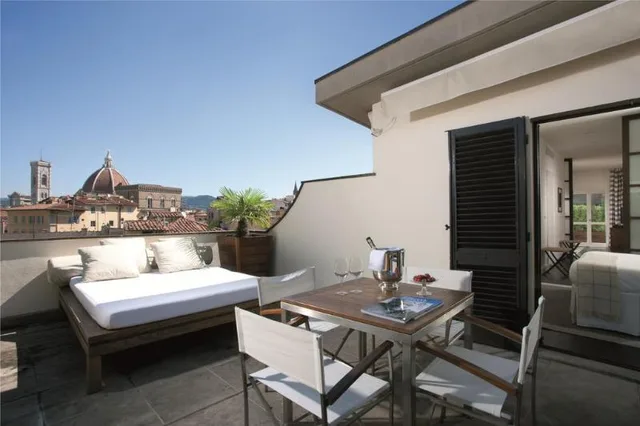 Gallery, Landmark, Duomo View, Gallery Art Hotel 1/1