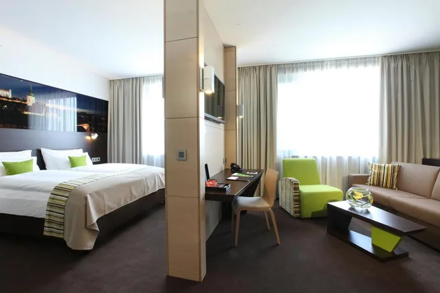 جناح جونيور، Lindner Hotel Bratislava, Part of Jdv by Hyatt 2/3