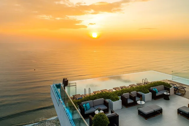 جناح بريميير بسريرين منفصلين بإطلالة جزئية على البحر، TMS Hotel Da Nang Beach 1/1
