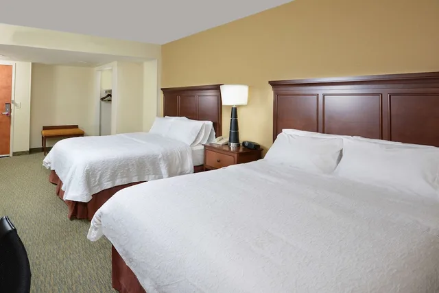 غرفة بسريرين كوين لذوي الإعاقة، Hampton Inn Raleigh/Durham-Airport 3/5