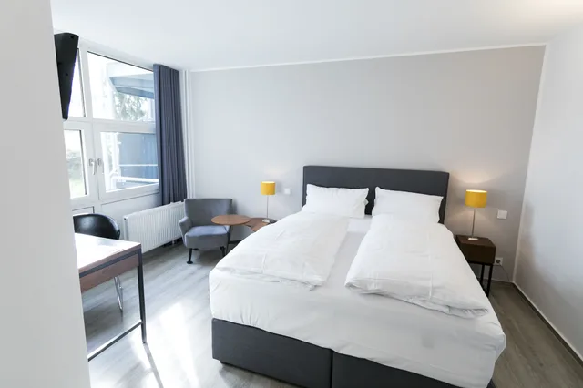 Comfort, Queen Bed, Wald & Golfhotel Lottental 1/5