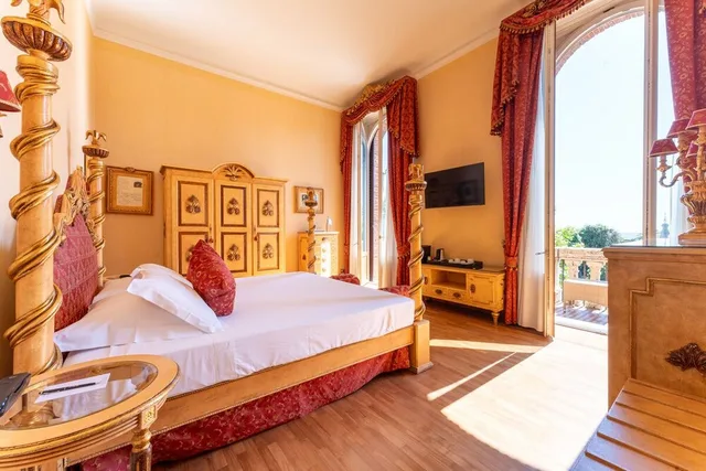 Deluxe, Suite, Queen Bed, Park Hotel Villa Ariston 1/6