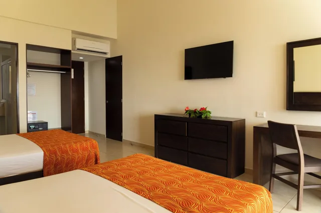 غرفة ديلوكس بإطلالة على المسبح بشرفة، Costa Club Punta Arena Hotel - All Inclusive 2/3