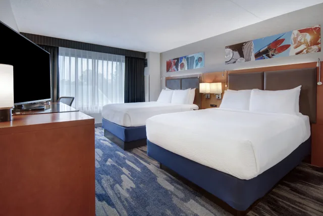 غرفة تنفيذية بسريرين مزدوجين، Crowne Plaza Auburn Hills 5/5