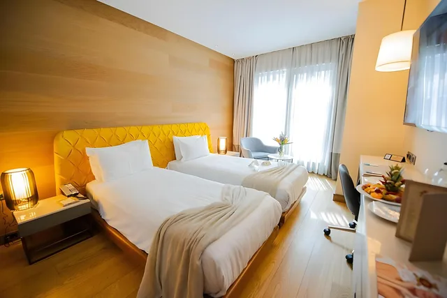 Connection Room، Dosso Dossi Hotels and SPA Downtown 1/3