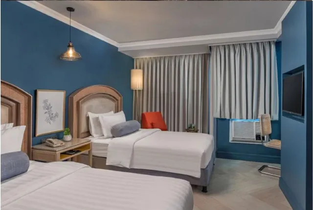 Casita, Makati Palace Hotel 1/2