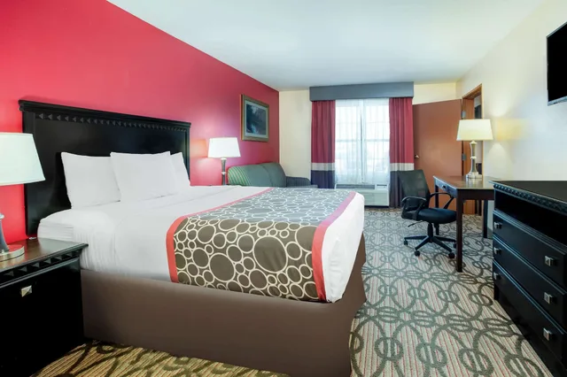 جناح بسريرين كوين، La Quinta Inn & Suites by Wyndham Dallas Mesquite 1/4
