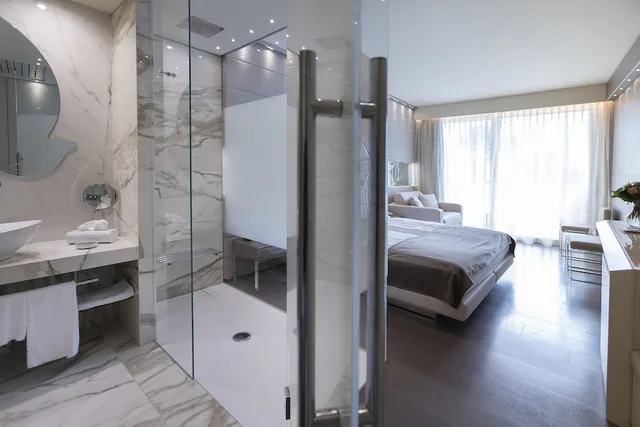 Junior Suite, Double Bed, Partial Lake View، Park Hotel Imperial Centro Tao Natural Medical Spa 4/10