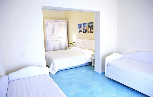 جناح جونيور عائلي بسريرين منفصلين مع أريكة، Hotel Speraesole 3/6