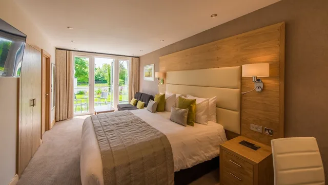 غرفة ديلوكس بسرير فردي بغرفة نوم واحدة، The Park Hotel 1/3